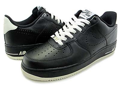 NIKE AIR FORCE 1 LOW 07 [BLACK/SAIL]