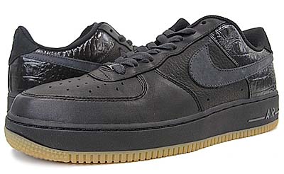 NIKE AIR FORCE1 LOW エアフォース1 ブラック 黒 ガムソール