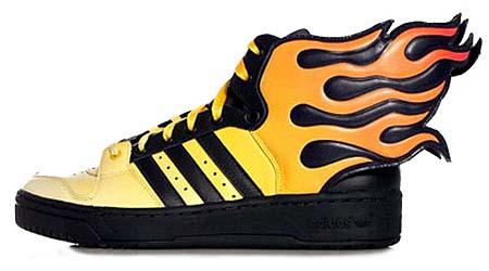 jeremy scott×adidas 羽 スニーカー | hartwellspremium.com