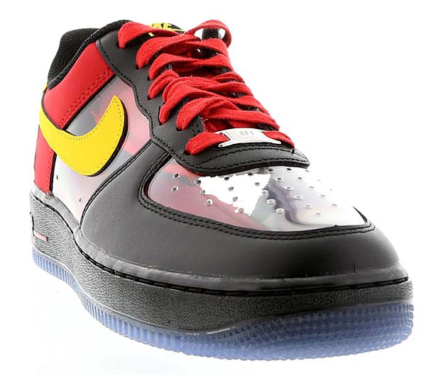 NIKE AIR FORCE 1 CMFT LOW KYRIE IRVING [BLACK / UNIVERSITY RED / TOUR YELLOW] 687843-001