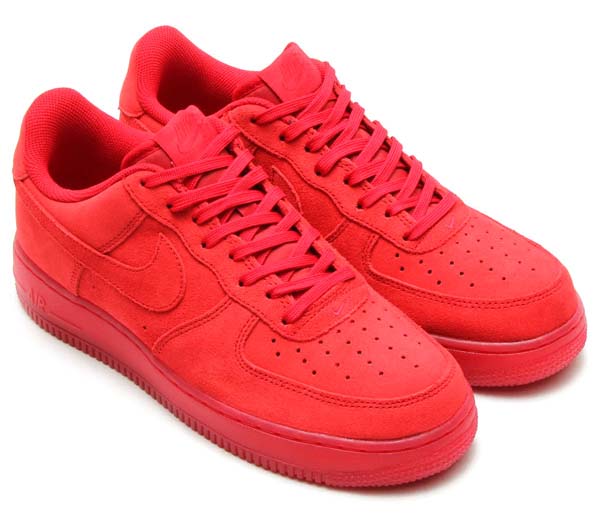 NIKE AIR FORCE 1 07 LV8 [SOLAR RED/SOLAR RED] 718152-601