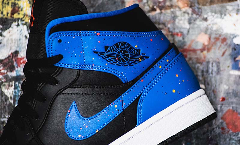 NIKE AIR JORDAN 1 MID ROYAL PAINT SPLATTER [BLACK / SIGNAL BLUE / ORANGE] 554724-048