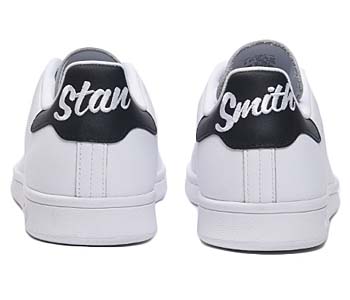 adidas Stan Smith ブラック（ビッグネーム）EE5818