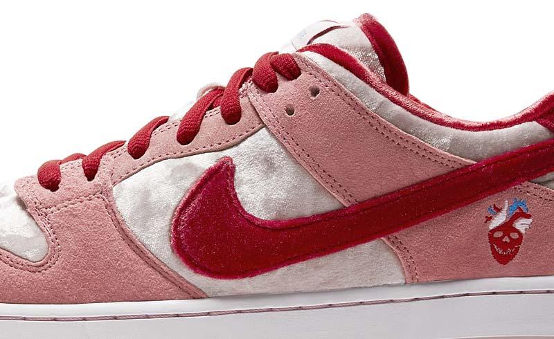 NIKE SB DUNK LOW PRO " STRANGELOVE " BRIGHT MELON / GYM RED-MEDIUM SOFT PINK CT2552-800 ナイキ SB ダンク ロー プロ ストレンジラブ ホワイト/レッド/ピンク