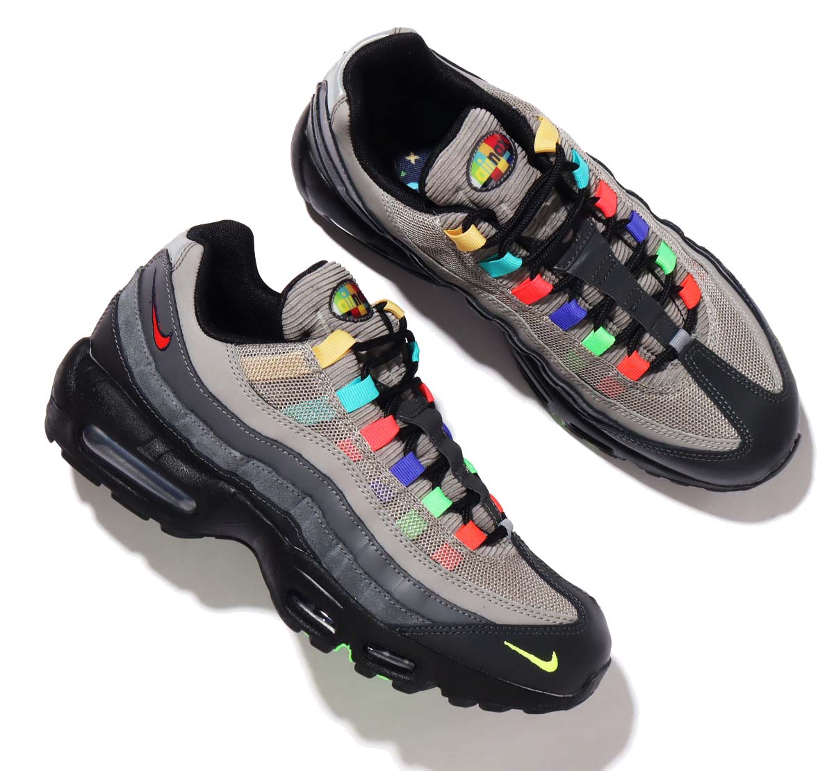 NIKE AIR MAX 95 SE TV COLOR BARS PACK LIGHT CHARCOAL / UNIVERSITY RED-BLACK CW6575-001 ナイキ エア マックス 95 SE テレビ カラーバー チャコール/マルチカラー