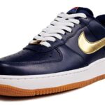 NIKE AIR FORCE 1 07 [MIDNIGHT NAVY/METALLIC GOLD-SPORT RED] (488298-406)
