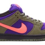 NIKE DUNK LOW PRO SB [OLIVE/ATOMIC RED-ELECTRIC PURPLE] (304292-265)