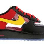 NIKE AIR FORCE 1 CMFT LOW KYRIE IRVING [BLACK / UNIVERSITY RED / TOUR YELLOW] (687843-001)