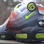 NIKE AIR MAX 95 V SP PATCH PACK [WHITE / NEON YELLOW-BLACK-ANTHRCT] (747137-170)